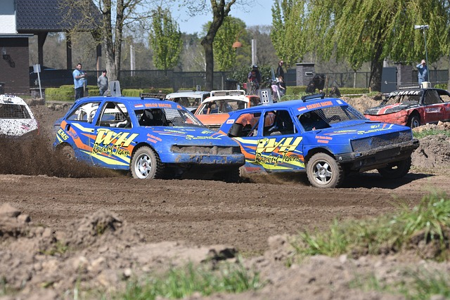 现与比赛亮 现与比赛亮